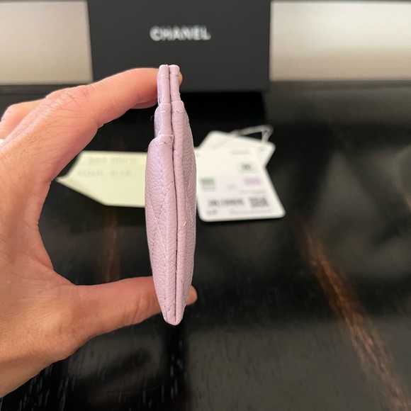 ❌❌ NOT AVAILABLE BNIB FLAT CARD HOLDER 24s LILAC CAVIAR LGHW - Picture 3 of 9